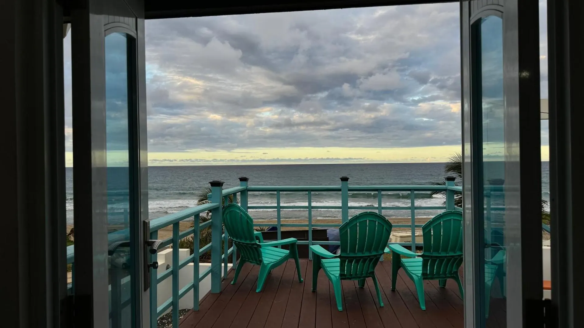 Prázdninový dům Vss Beach House - A Beachfront Paradise In Arecibo Portoriko